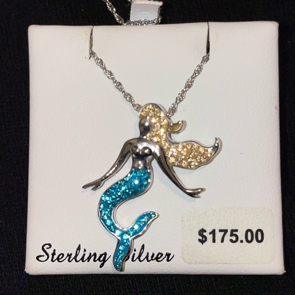 Sterling silver mermaid necklace ✨✨🌊🧜🏻‍♀️